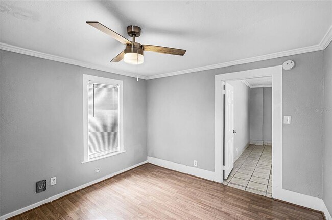 Foto del edificio - 113 S Grove St