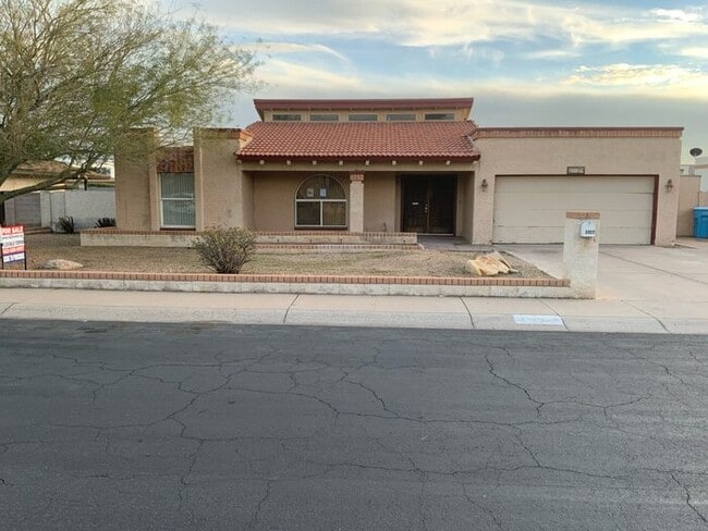!!!RENT TO OWN!!! !!MOVE IN READY!! 4 BED 2 BATH PRIVATE POOL!! 2 CAR GARAGE!! FAMILY HOME!!! $2,... - !!!RENT TO OWN!!! !!MOVE IN READY!! 4 BED 2 BATH PRIVATE POOL!! 2 CAR GARAGE!! FAMILY HOME!!! $2,...