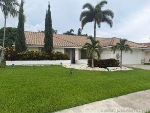 Building Photo - 9553 Majestic Way