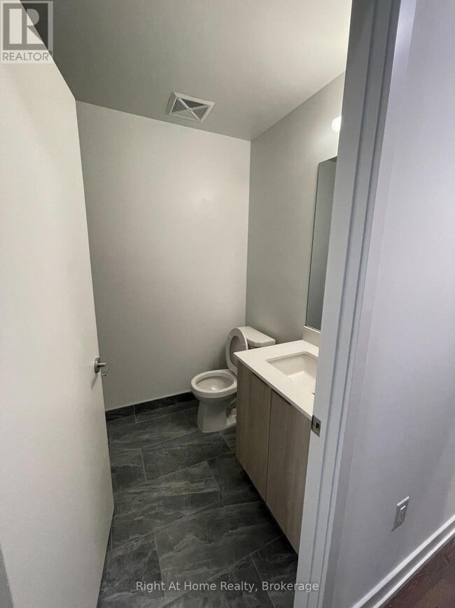 Building Photo - 395 Square One Dr