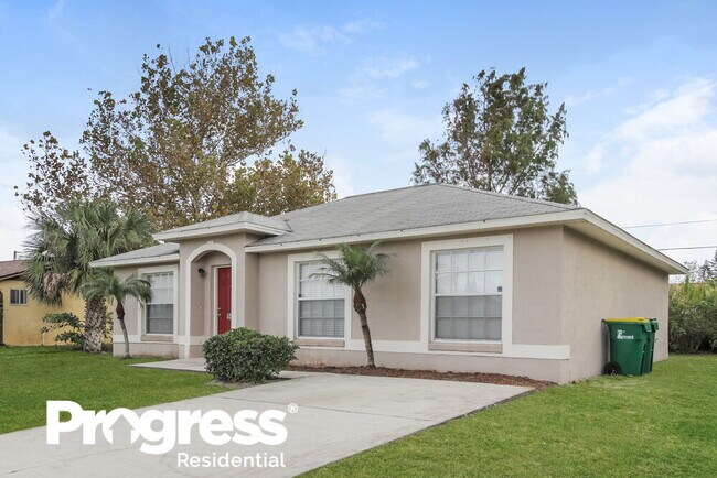 Building Photo - 941 Daytona St