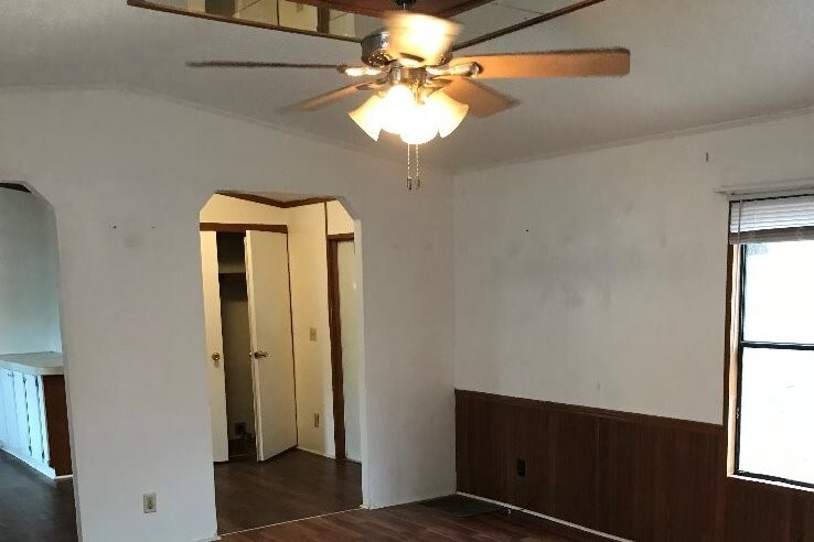 sala de estar - 410 Brown St