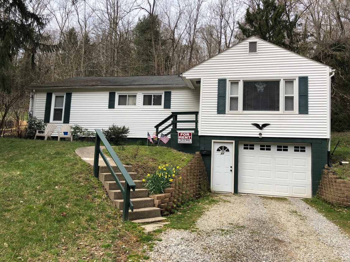 27 Spring St, Athens, OH 45701 House Rental in Athens, OH