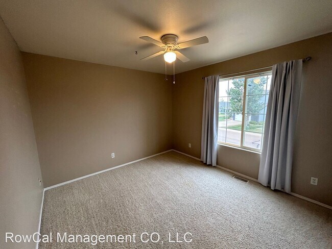 Foto del edificio - 4 br, 3.5 bath House - 421 Talus Road