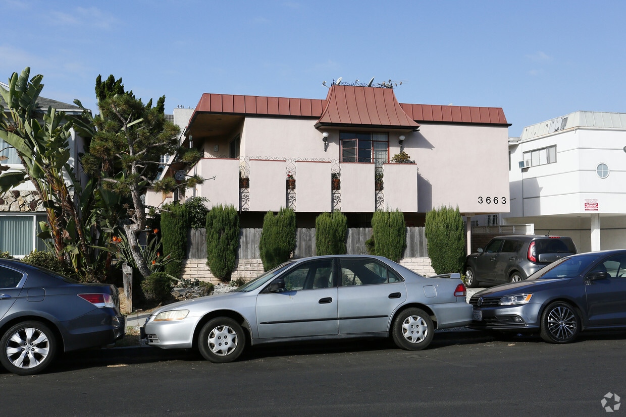 Building Photo - 3663 Vinton Ave