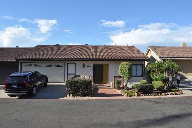 Foto principal - La Mesa 3 BR / 2.5 BA 2,152 SQFT "Stunning...