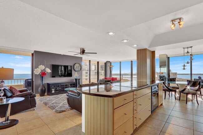 Foto del edificio - 5510 N Ocean Dr