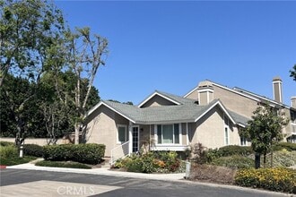 Building Photo - 26 Elderglen