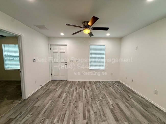 Building Photo - 2220 Flesher Ave