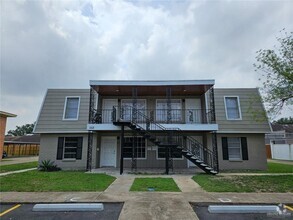 Building Photo - 1113 Shasta Ave