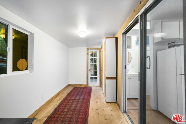 Building Photo - 610 S Topanga Canyon Blvd