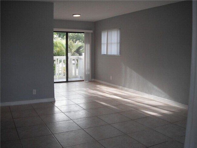 Foto del edificio - 4163 SW 67th Ave