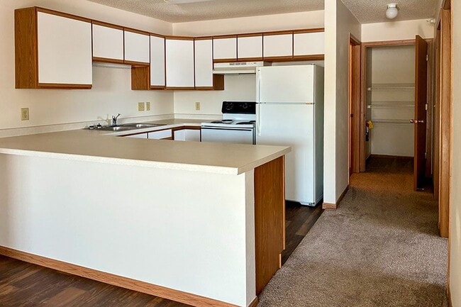 Building Photo - Pheasant Hollow Apartments