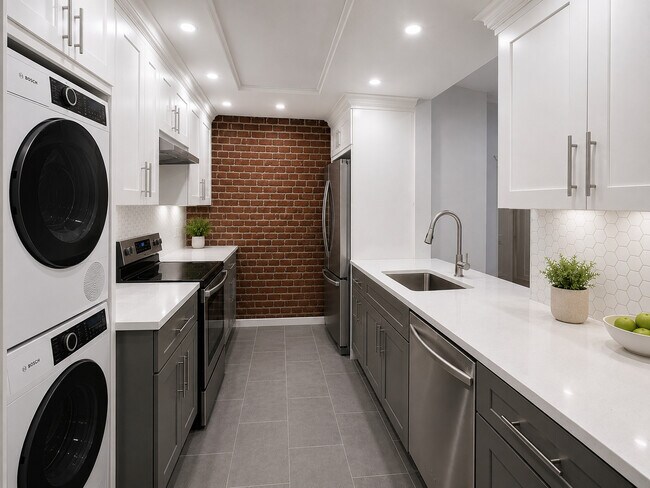 Foto del edificio - 557 Columbus Ave