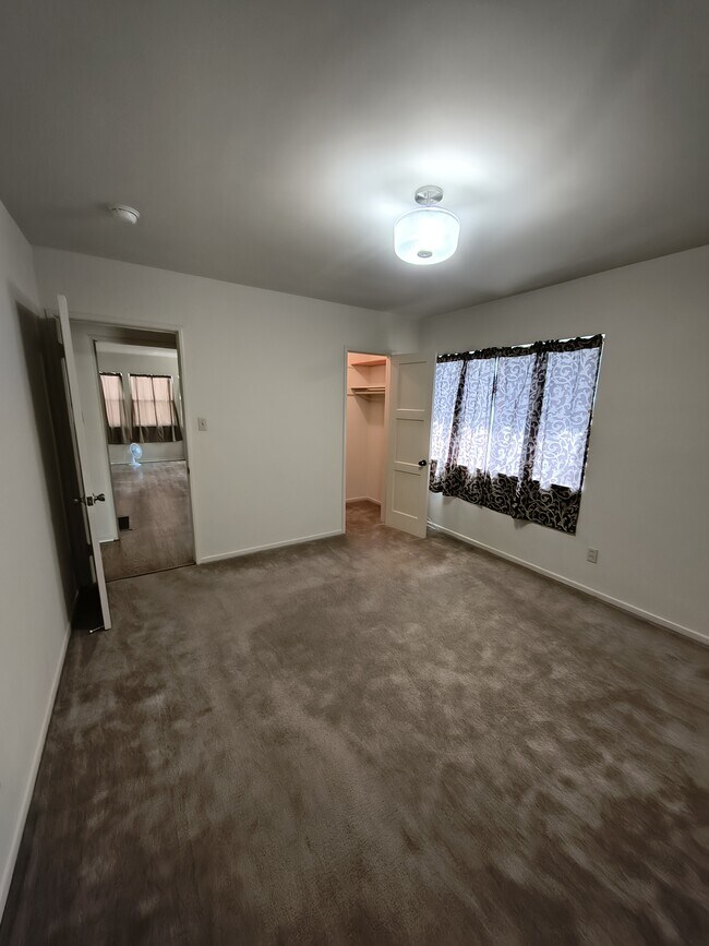 Foto del edificio - 1234 Dorner Dr