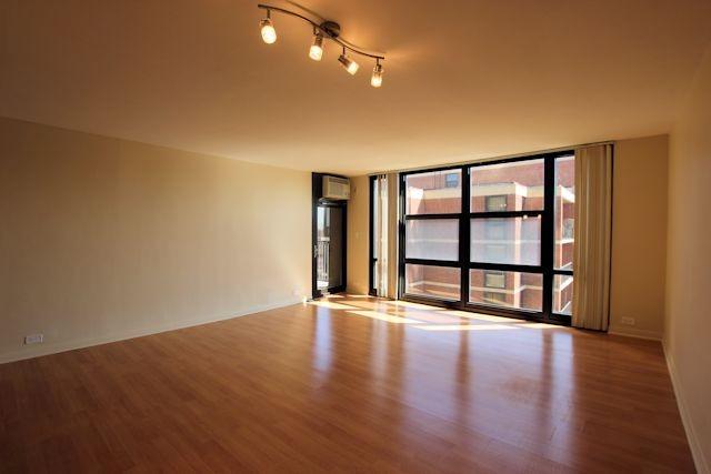 Living Space - 3001 S Michigan Ave