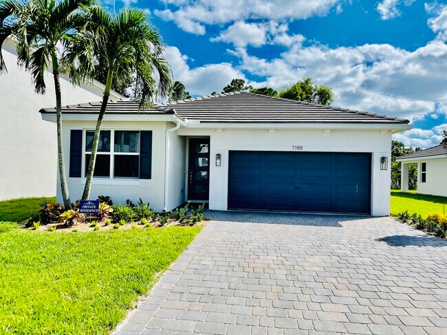 Foto del edificio - 7188 Trotwood Ln