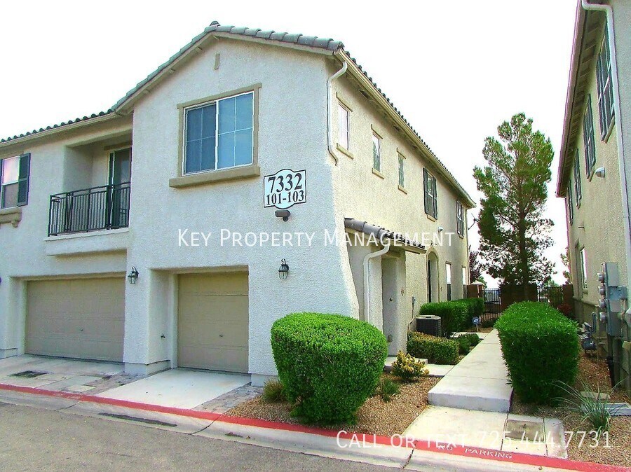 Primary Photo - 2 BEDROOM 2 BATH TOWN-HOME WITH 1 CAR GARA...