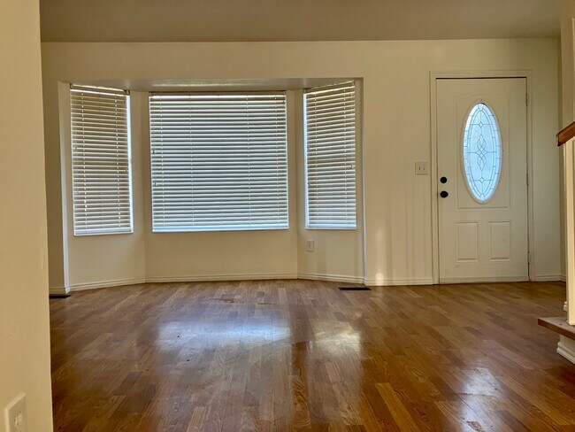 Foto del edificio - 4072 S 4650 W