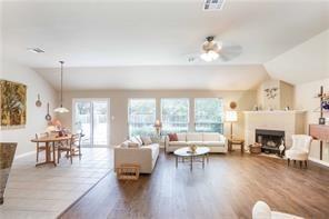 Foto del edificio - 2019 Clegg Dr