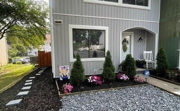 Building Photo - 18500 Owl Run Way