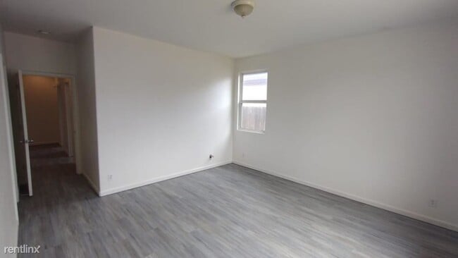 Building Photo - 5 br, 2 bath House - 1158 Laguna Way