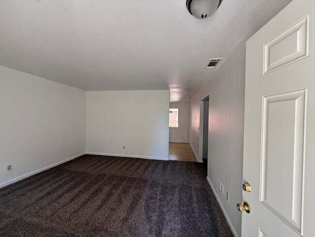 Foto del edificio - 3438-3438 S Woodland St