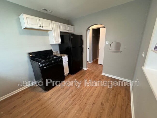 Foto del edificio - 2237 Vermont St