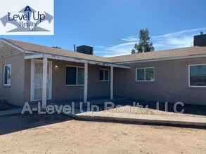Building Photo - 2705 S Monterey Vista