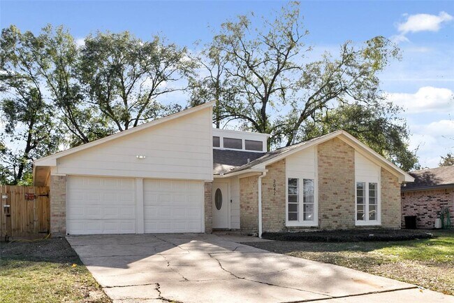 Foto del edificio - 2042 Lexington Woods Dr