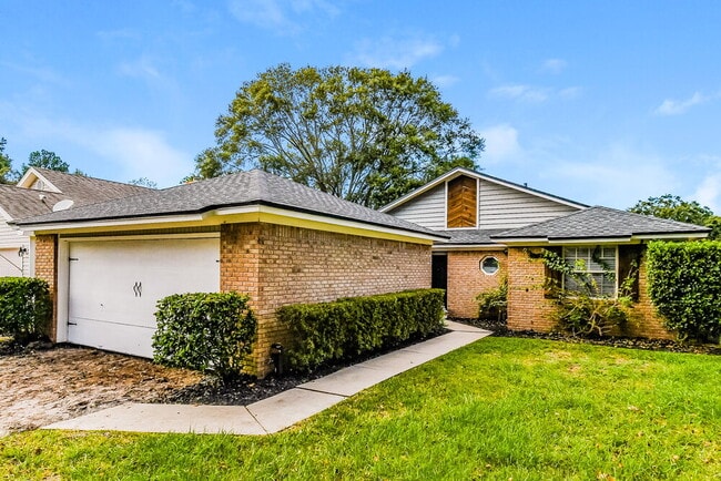 Building Photo - 4357 Lake Woodbourne Dr S