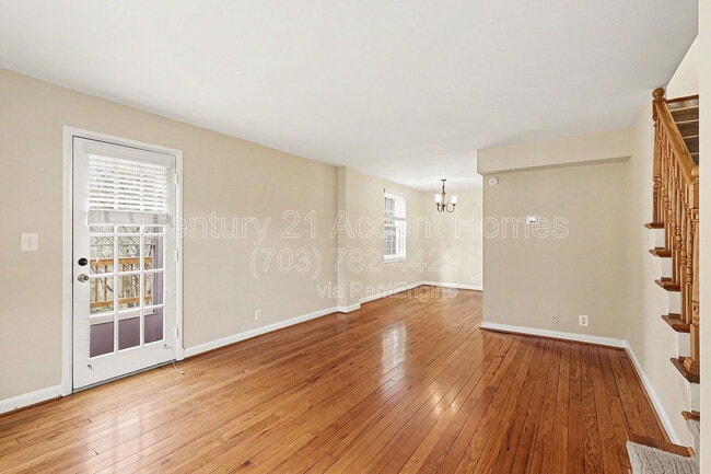 Photo - 3342 S Wakefield St Apartment