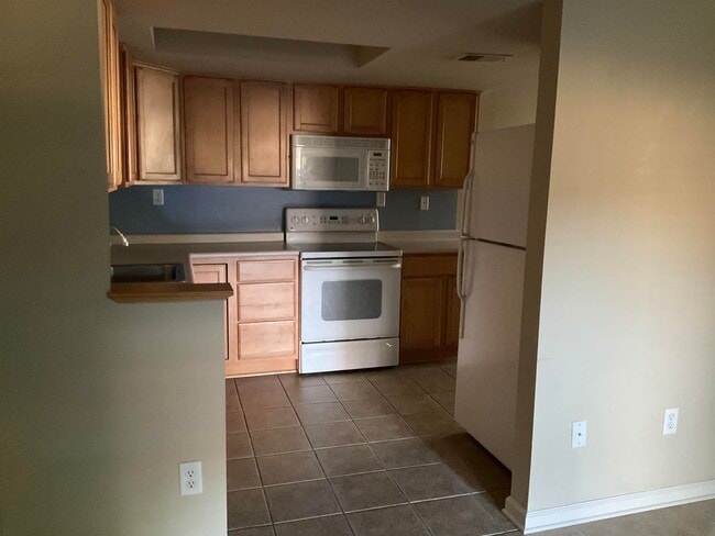 Building Photo - 1828 Eagle Branch Cove