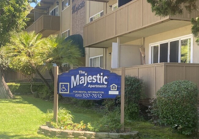 Foto del edificio - 959 Torrano Ave