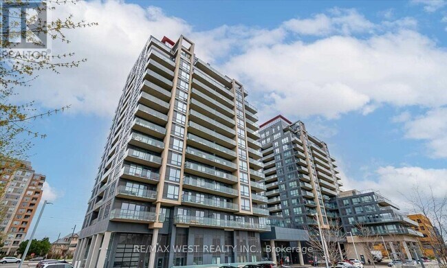 Photo du bâtiment - 9090 Yonge St