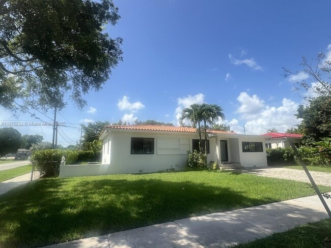 Foto del edificio - 6060 SW 16th Terrace
