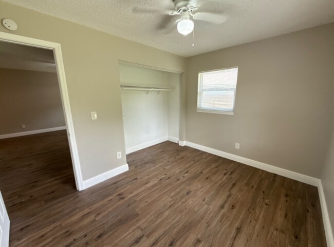 Foto del edificio - 3216 N 48th St