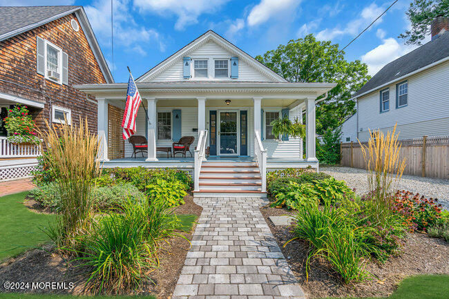 Primary Photo - 38 Parker Ave
