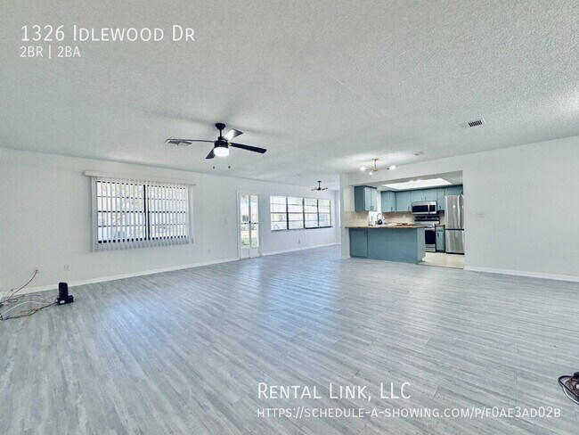 Foto del edificio - 1326 Idlewood Dr