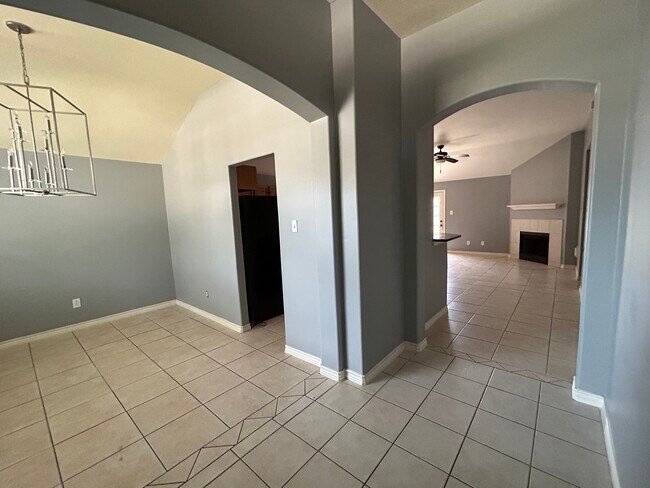 Foto del edificio - 17235 Glenpatti Dr