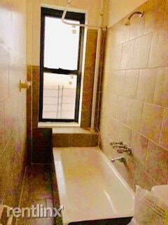 Foto del edificio - 3 br, 1 bath  - 666 Dumont Ave