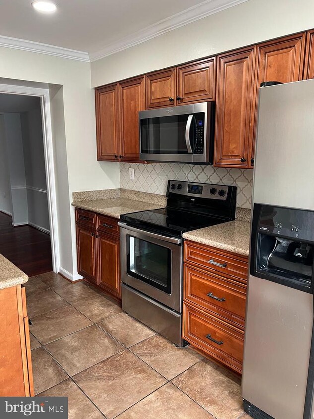 Primary Photo - 1476 Carlyle Ct
