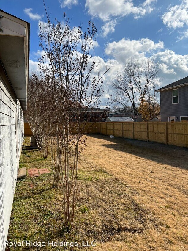 Building Photo - 3 br, 2 bath House - 2214 Savannah Street