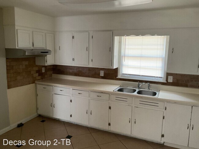 Building Photo - 3 br, 1.5 bath House - 1720 2nd Street NE