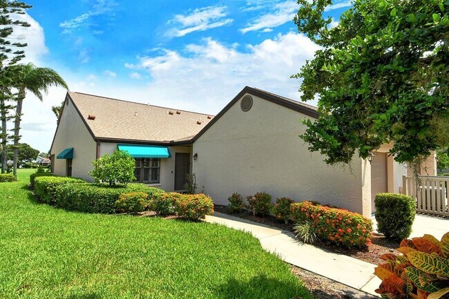 Foto del edificio - 6041 Clubside Dr