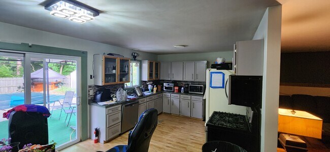 Foto del edificio - 10970 64th Ave