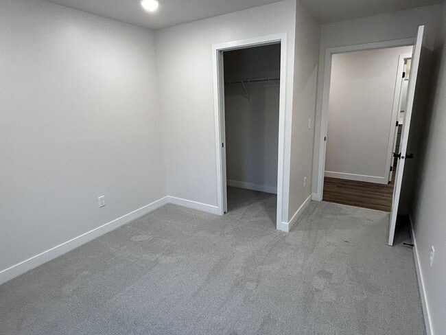 Interior Photo - Tiller Place