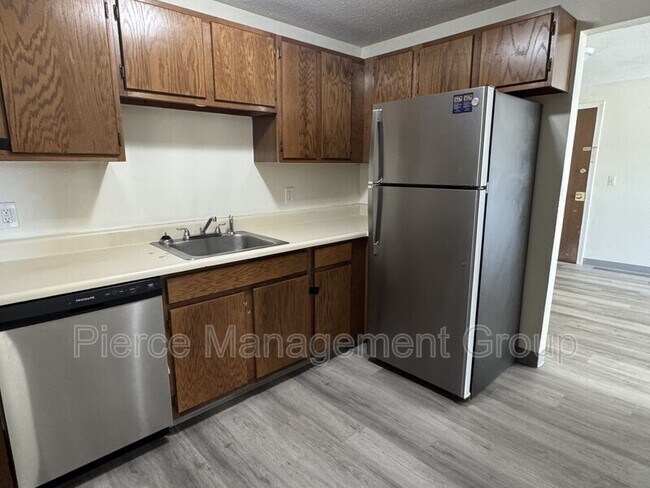 Foto del edificio - 20 Wolf Rd