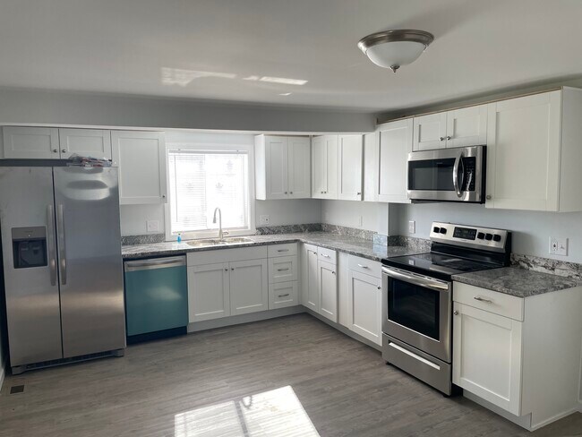 Foto del edificio - 105 New Britain Ave