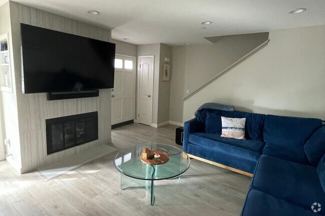 Building Photo - 404 Harbor Woods Pl